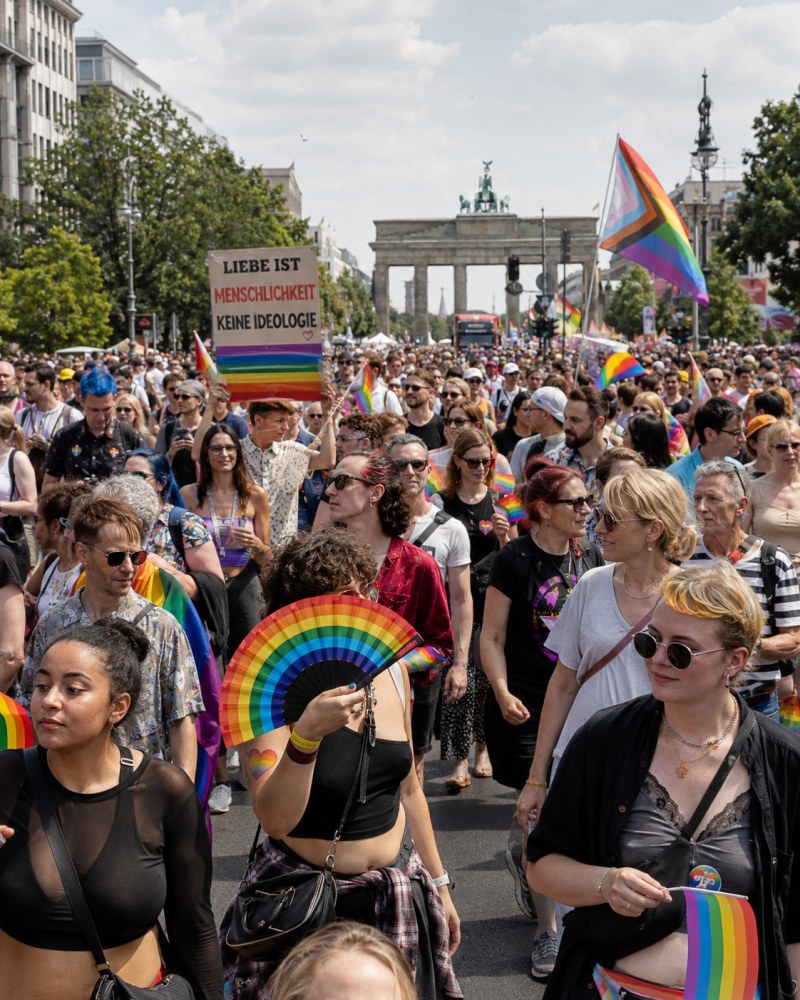 Mutmaßlicher CSD-Attentäter bei Polizeieinsatz in Berlin-Spandau erschossen